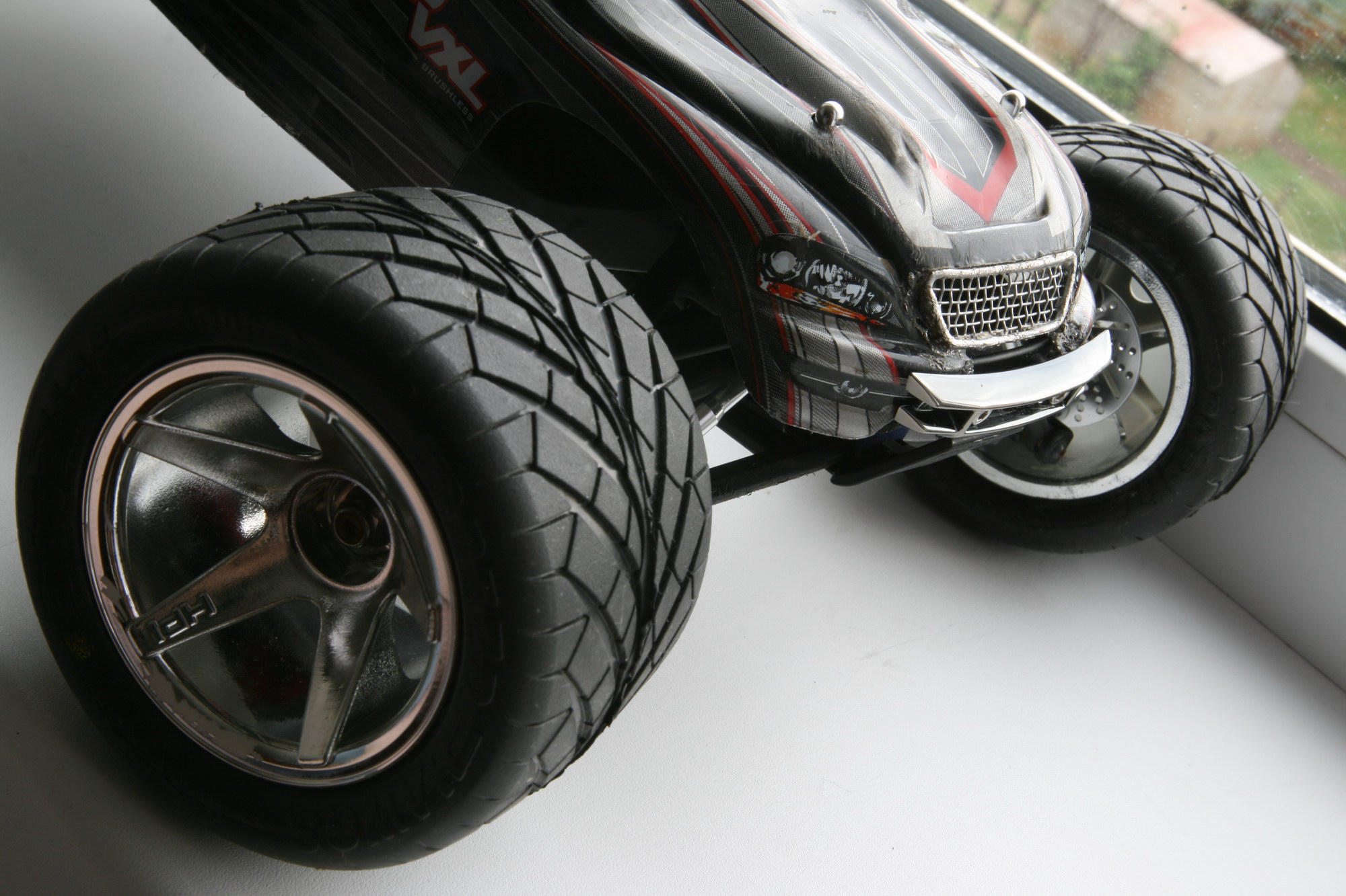 Tires And Rims: E Revo Tires And Rims